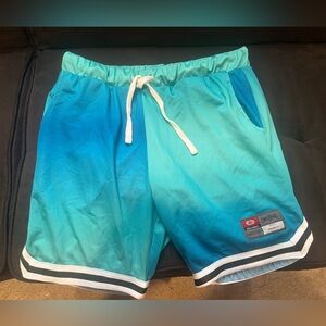 BoohooMAN Turquoise Shorts. Size: Large